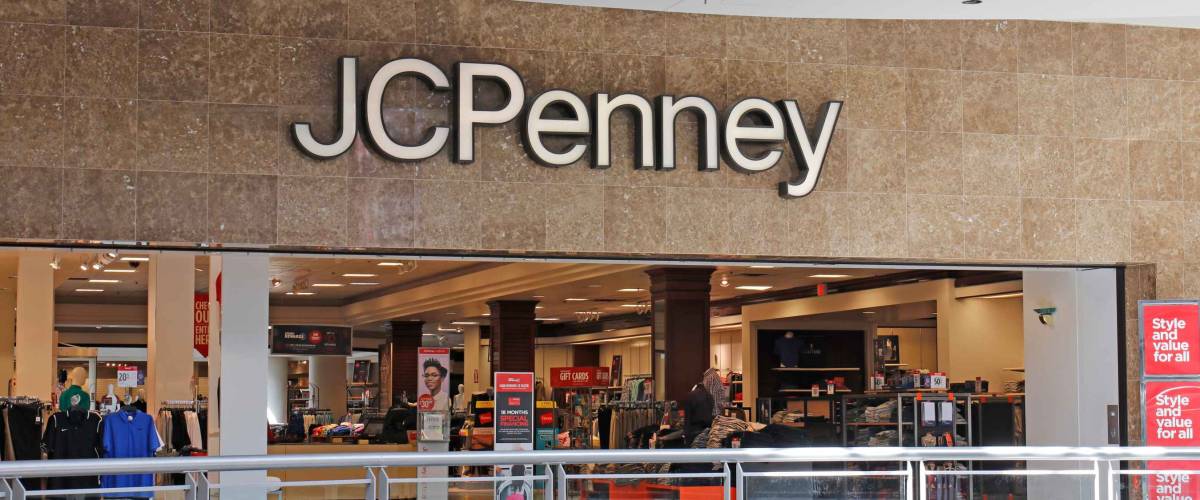 Dayton - Circa April 2018: JC Penney Retail Mall Location. JCP is an Apparel and Home Furnishing Retailer I